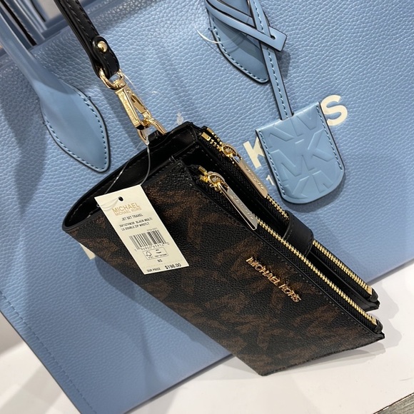 MICHAEL KORS LARGE DOUBLE ZIP WRISTLET WALLET BLACK MULTI - Picture 16 of 16